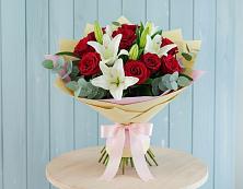 Букет цветов из:  Лилии и Розы в Угольные Копи