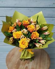 Букет цветов из:  Альстромерии и Розы в Угольные Копи