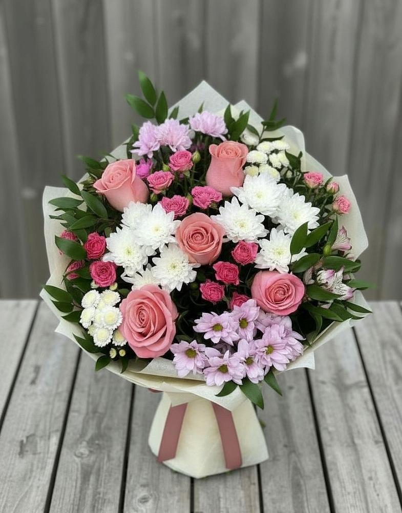 Букет цветов из: Альстромерии, Гвоздики, Розы и Хризантемы в Угольные Копи