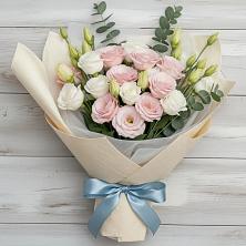 Букет цветов из:  Лизиантусы в Угольные Копи