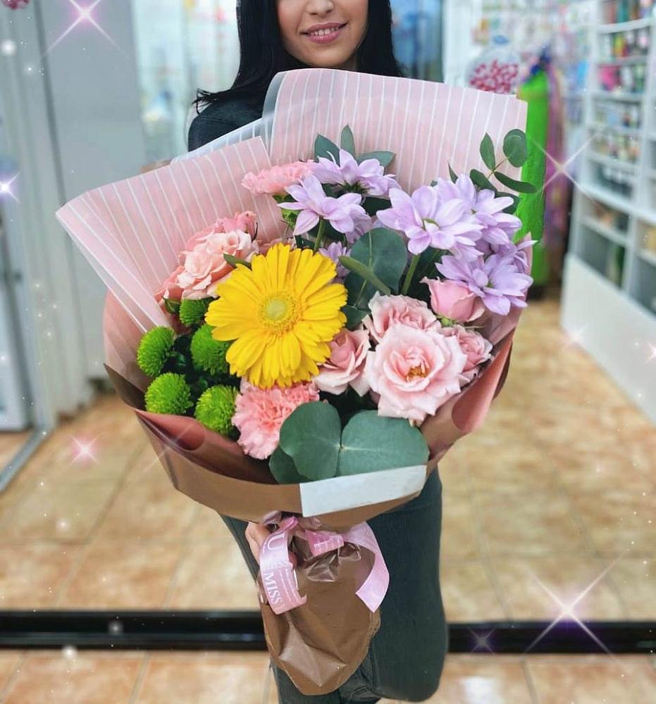 Букет цветов из: Герберы, Хризантемы, Розы и Гвоздики в Угольные Копи