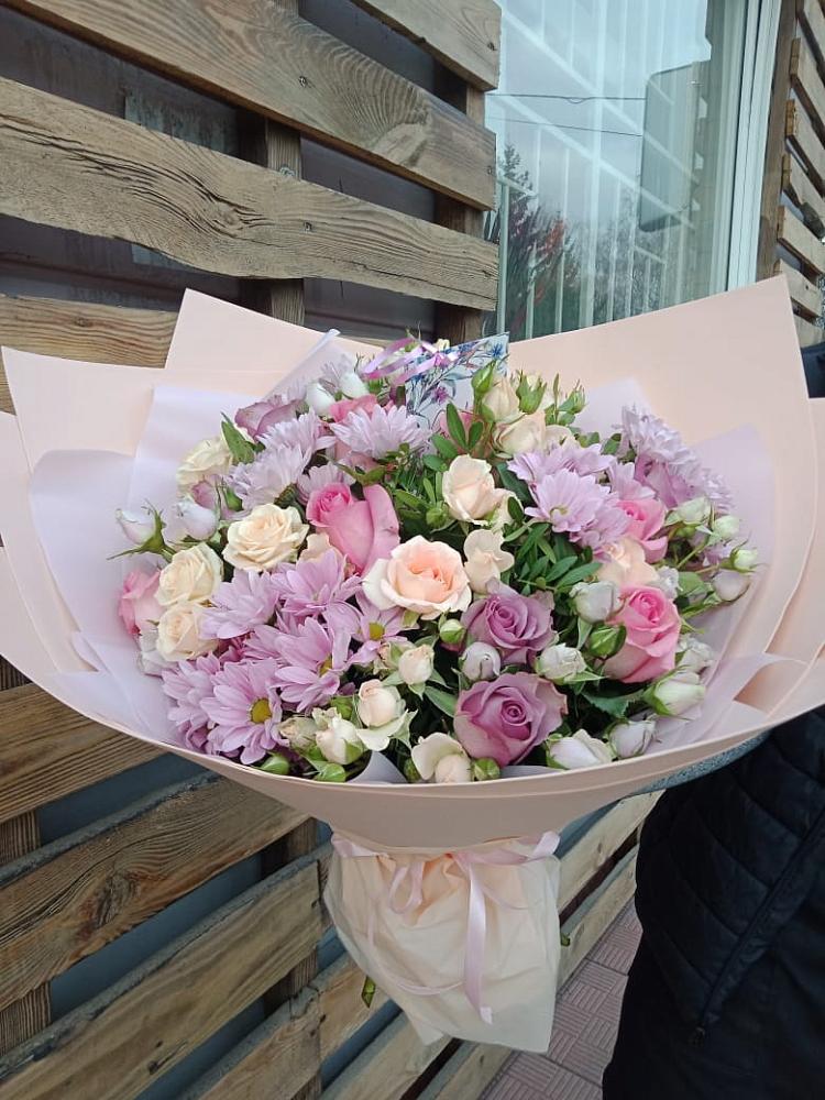 Букет цветов из: Розы и Хризантемы в Угольные Копи