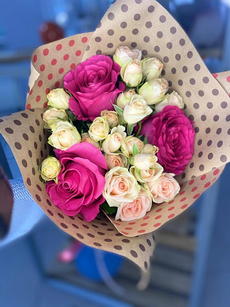 Букет цветов из: Розы в Угольные Копи