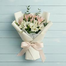 Букет цветов из:  Альстромерии в Угольные Копи