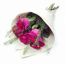 Букет цветов из:  Розы в Угольные Копи