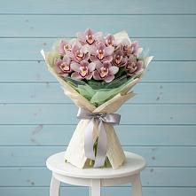 Букет цветов из:  Орхидеи и Розы в Угольные Копи