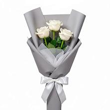 Букет 3 белые розы в Угольные Копи