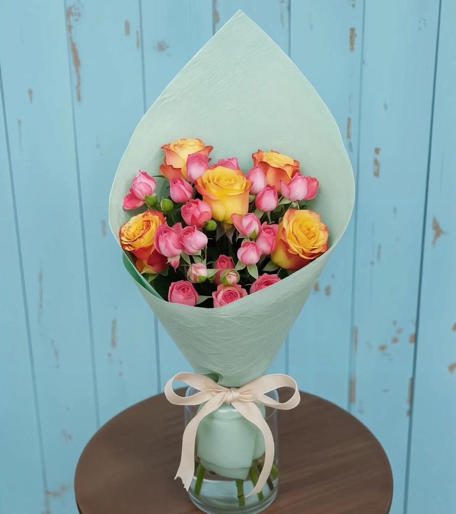 Букет цветов из: Розы в Угольные Копи