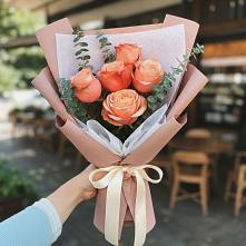 Букет цветов из:  Розы #REPLACE_PRED# Угольные Копи