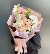 Букет цветов из:  Хризантемы и Розы в Угольные Копи