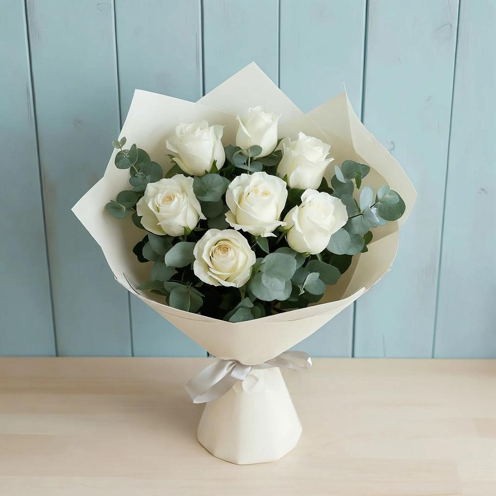 Букет Белые розы в Эвкалипте в Угольные Копи