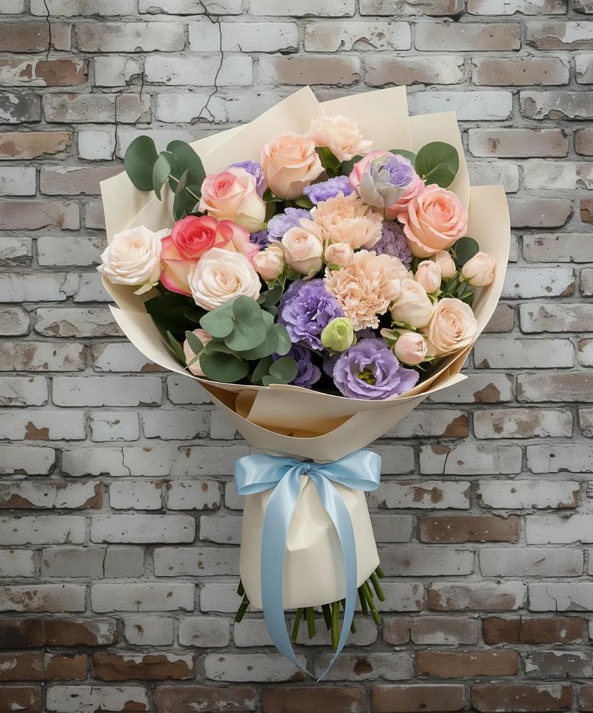 Букет цветов из: Розы, Лизиантусы и Гвоздики в Угольные Копи