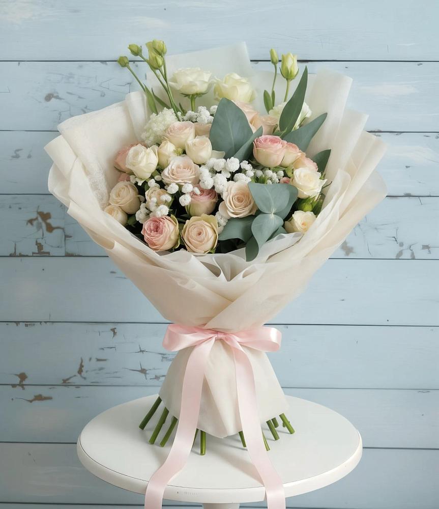 Букет цветов из: Розы и Лизиантусы в Угольные Копи