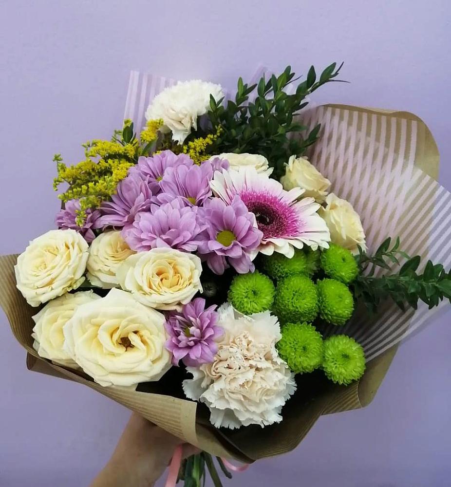 Букет цветов из: Хризантемы, Розы, Гвоздики и Герберы в Угольные Копи