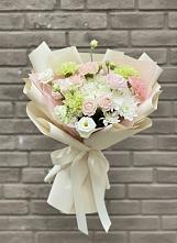 Букет цветов из:  Гвоздики, Розы, Лизиантусы и Хризантемы в Угольные Копи
