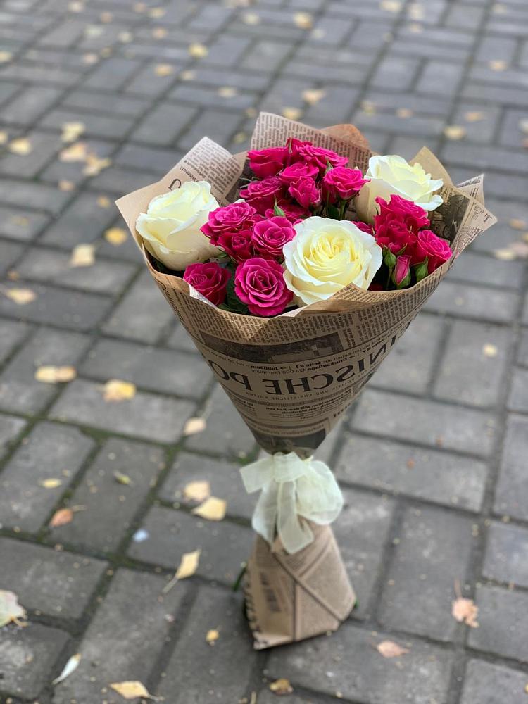 Букет цветов из: Розы в Угольные Копи