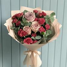 Букет цветов из:  Гвоздики и Розы в Угольные Копи