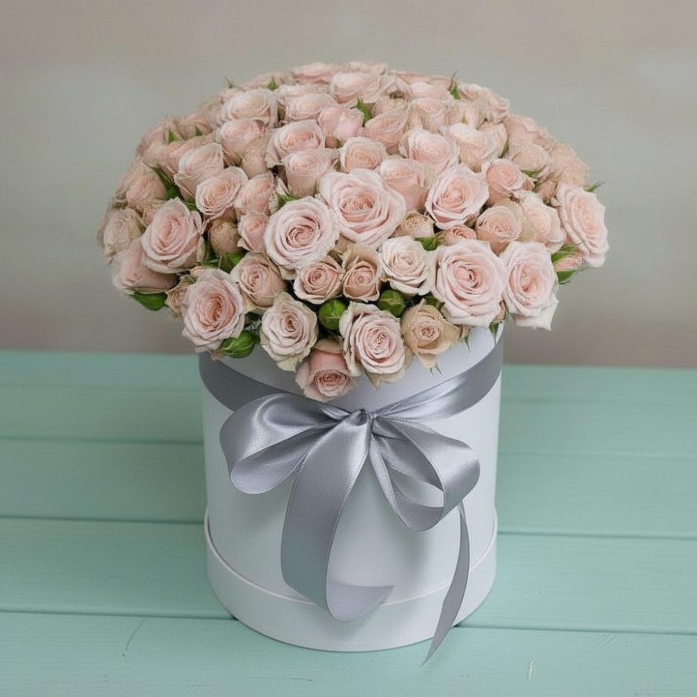 Цветочная композиция из Розы в шляпной коробке в Угольные Копи